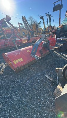 Broyeur à axe horizontal Kuhn BKE 210