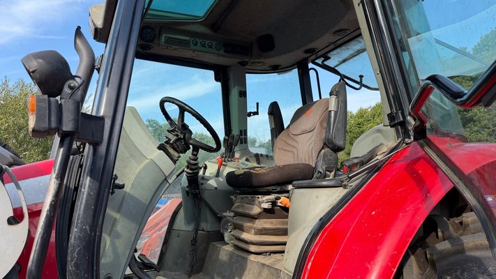 Tracteur agricole Massey Ferguson MF5445