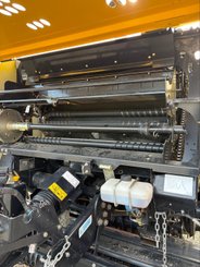 Presse à balles rondes New Holland Roll Belt 150 - 8