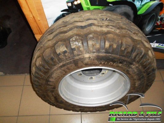 Roues BKT 15.0/55-17