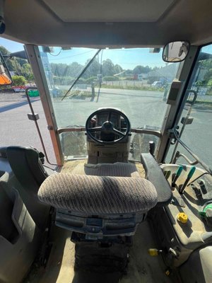 Tracteur agricole Claas ARES 656 RZ