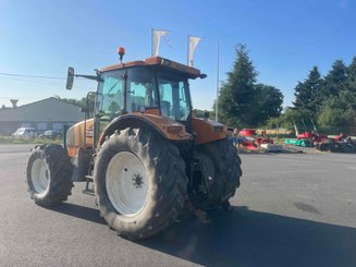 Tracteur agricole Claas ARES 656 RZ - 4