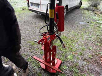 Fendeuse à bois Kubota S10TH56 - 6