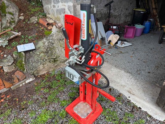 Fendeuse à bois Kubota S10TH56