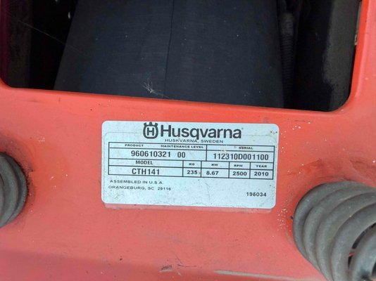 Tondeuse poussée et tractée Husqvarna CTH141