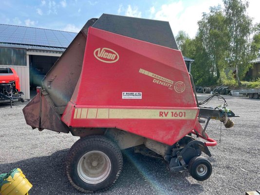 Presse à balles rondes Vicon RV1601ALRFF
