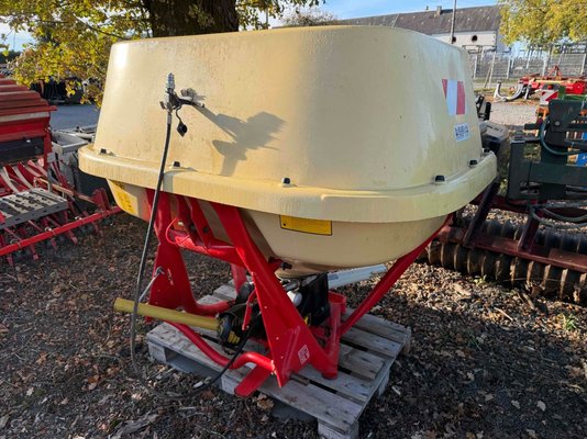 Distributeur d'engrais Vicon PS754