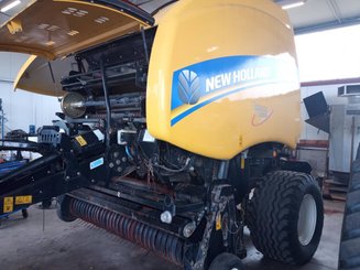 Presse à balles rondes New Holland ROLL BELT 180 - 14