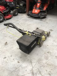 Tondeuse poussée et tractée Ryobi RLM4852L - 3