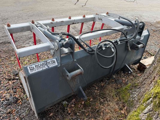 Godet multi-services MC Agri LKSNR1800/2MX