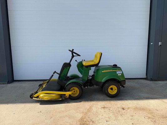 Tondeuse autoportée John Deere F530