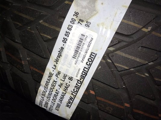 Pneu agricole Divers 235/70R15