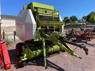 Presse à balles rondes Claas VARIANT260 - 1