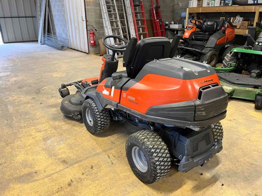 Tondeuse autoportée Husqvarna R420TSAWD