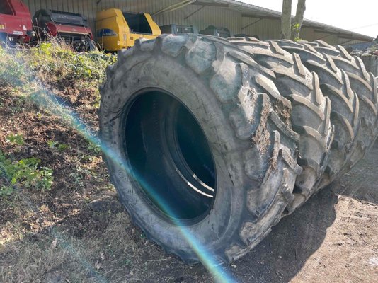 Pneu agricole Continental 650/65R42