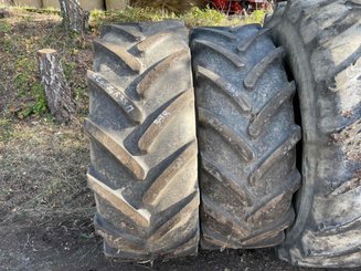 Pneu agricole Michelin 520/70r38 - 1