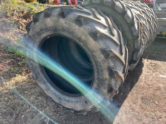 Pneu agricole Michelin 520/70r38 - 1