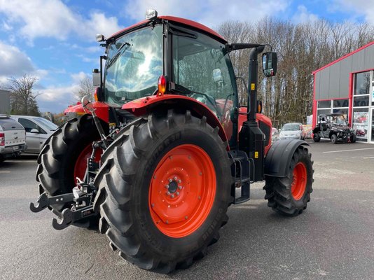 Tracteur agricole Kubota M6-121 UTILITY
