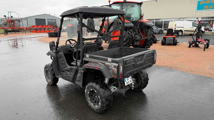 Quad - transporteur Goes 700 UTX EPS