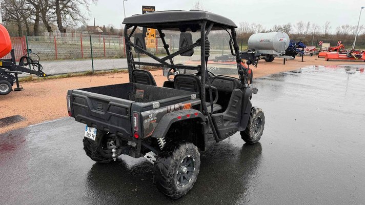 Quad - transporteur Goes 700 UTX EPS