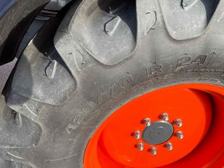Tracteur agricole Kubota M6-121 UTILITY - 7