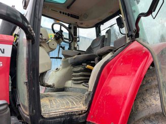 Tracteur agricole Massey Ferguson 6714s - 6