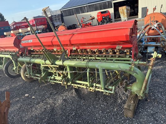 Semoir à grains Nodet GC 19 RANGS