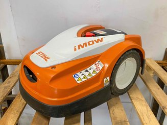 Robot de tonte Stihl RMI422 - 1