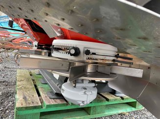 Distributeur d'engrais Kubota DSX-W2800 - 6