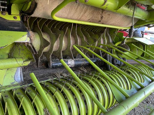 Presse à balles rondes Claas Variant 280