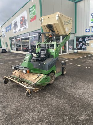 Tondeuse autoportée Amazone Profihopper 4WD