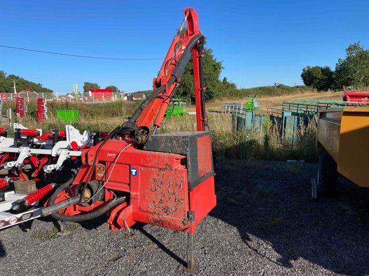Épareuse Kuhn 4844P