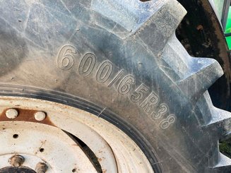 Tracteur agricole Valtra T 120 - 5