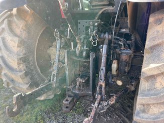 Tracteur agricole Valtra T 120 - 6