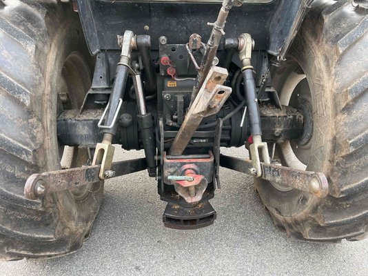 Tracteur agricole Case IH 845 xl plus