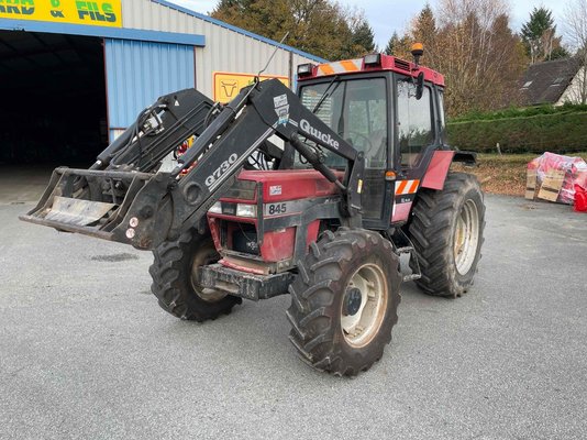 Tracteur agricole - 845 xl plus