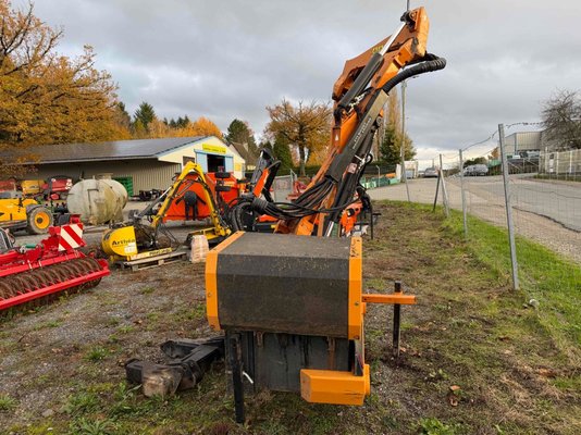 Épareuse SMA LYNX 2153 P