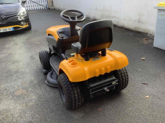 Tondeuse autoportée Stiga TORNADO3098H