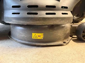 Tondeuse autoportée Husqvarna TC138 - 12