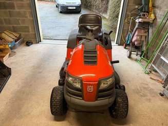 Tondeuse autoportée Husqvarna TC138 - 2