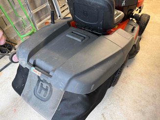 Tondeuse autoportée Husqvarna TC138 - 5