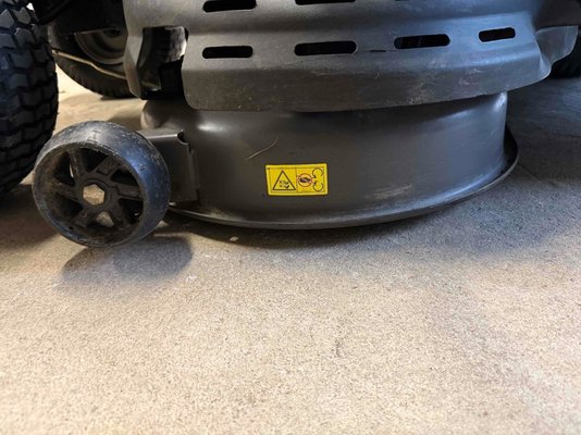 Tondeuse autoportée Husqvarna TC138