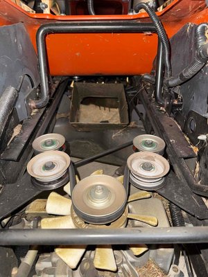 Tondeuse autoportée Husqvarna TC138