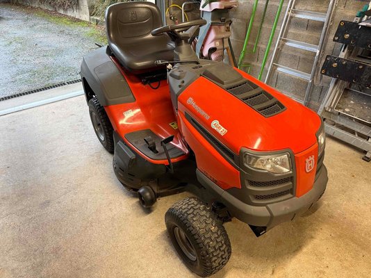 Tondeuse autoportée Husqvarna TC138