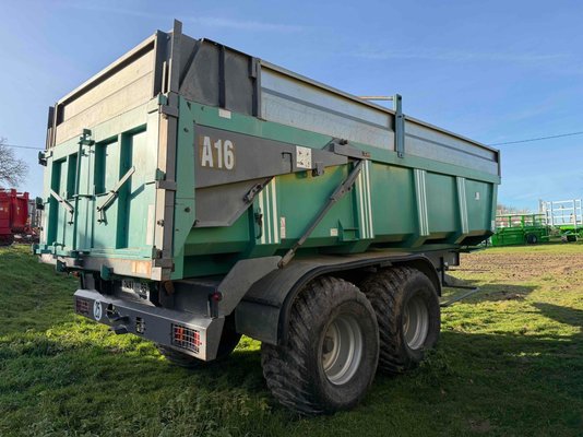Benne agricole Lambert A 16