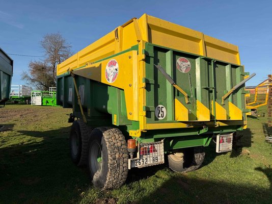 Benne agricole Gyrax BMX14