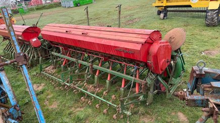 Semoir à grains Nodet 19 rangs - 2