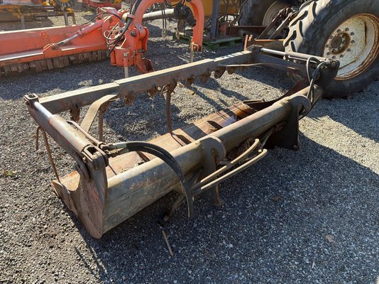 Godet multi-services - 2m30